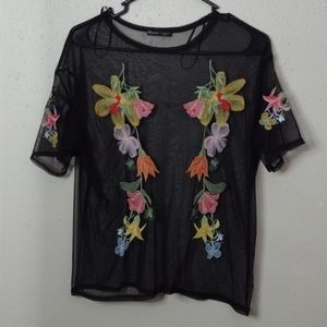 Mesh embroidered tee